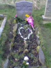 165px-plath_grave.jpg